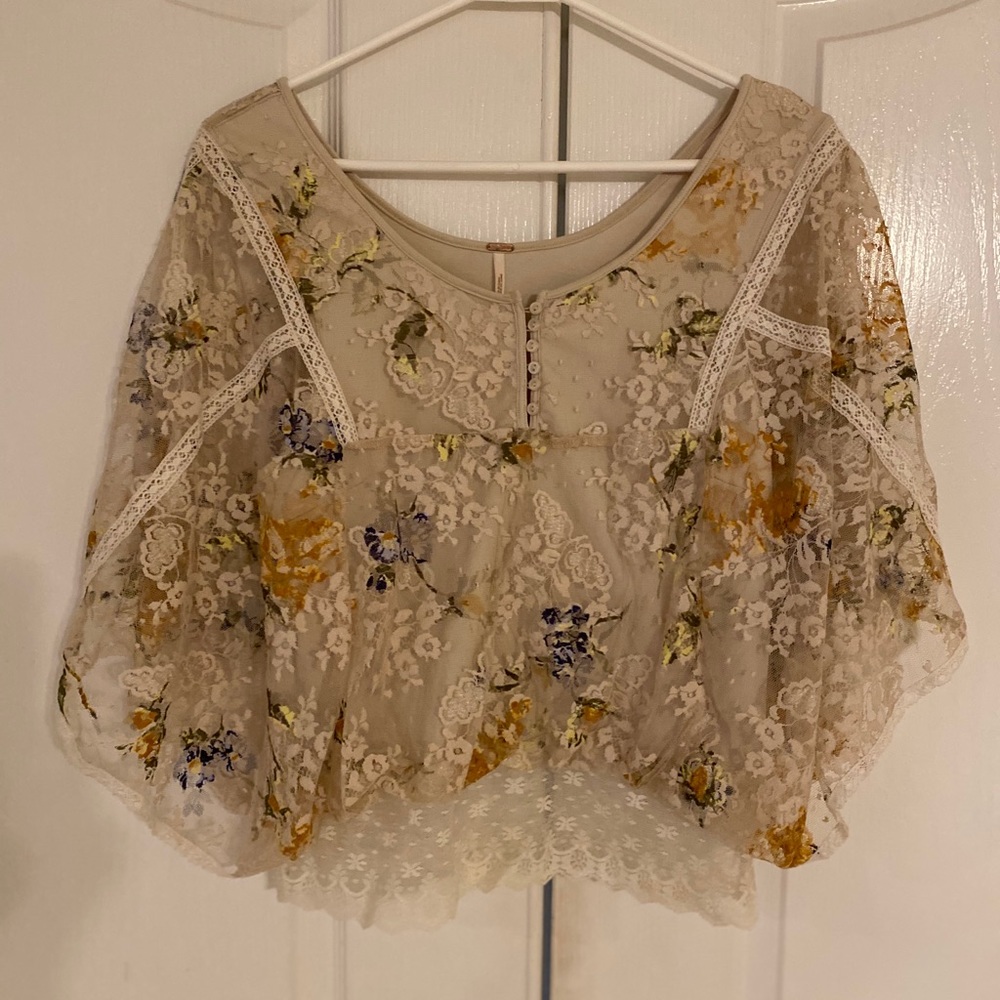 Free People Lace blouse open sleeves Size S/P